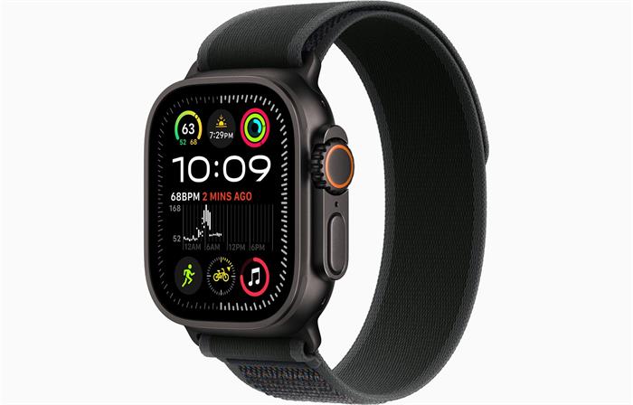 Apple Watch Ultra 2 (2024) 49mm Černý titan s černým trailovým tahem S/M