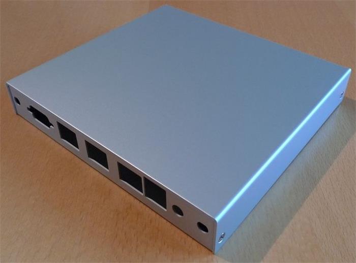 Montážní krabice PC Engines pro ALIX.2D3 a 2D13 (3x LAN, 1x USB)